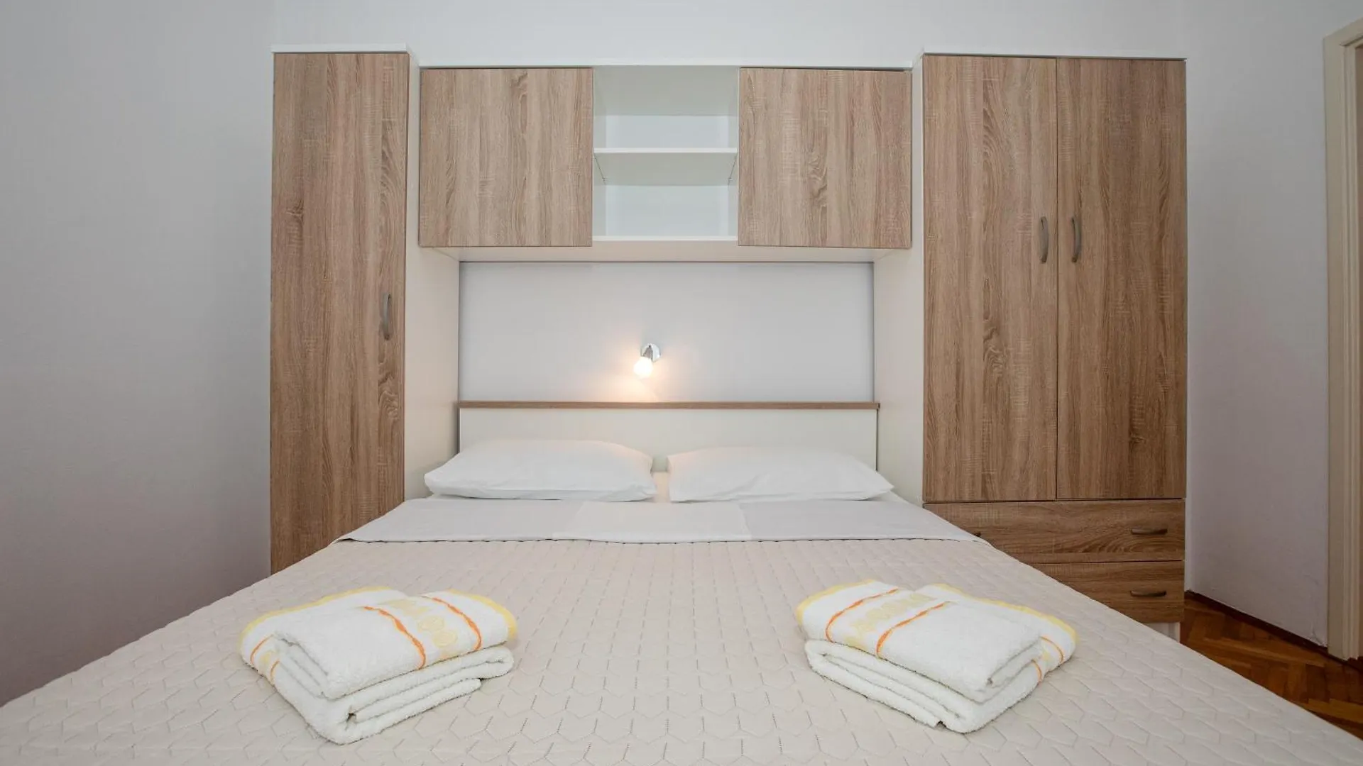 Apartmani Zdenka Rab Town